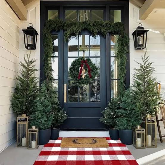 20 Best Amazon Christmas Decorations Under $25 | HGTV