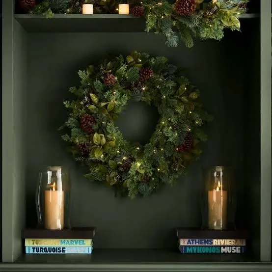 20 Best Christmas Wreaths for Front Doors in 2025 | HGTV