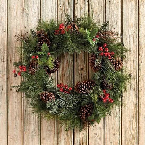 20 Best Christmas Wreaths for Front Doors in 2025 | HGTV