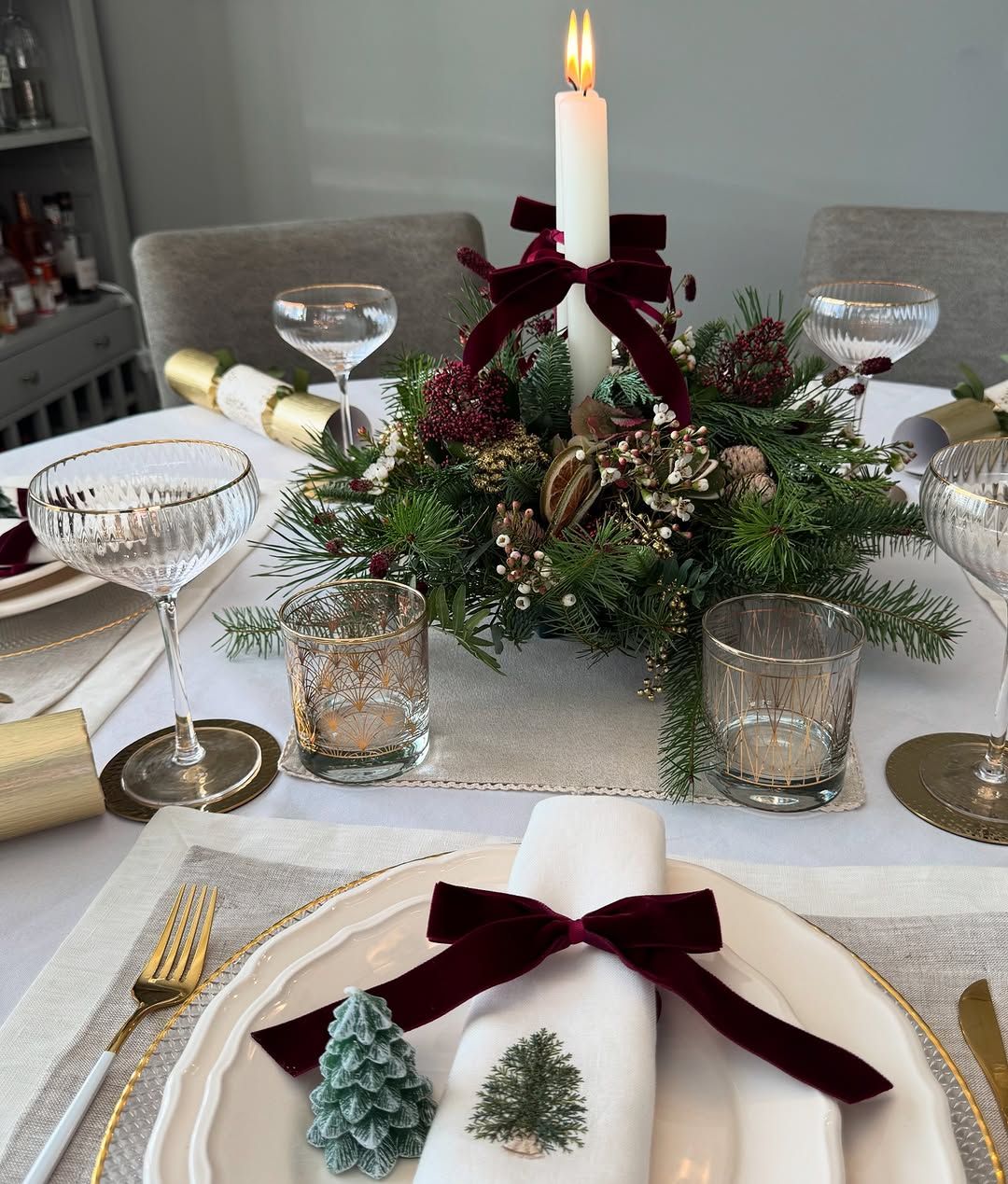 20 Christmas Table Decor Ideas for a Festive Dining Setting
