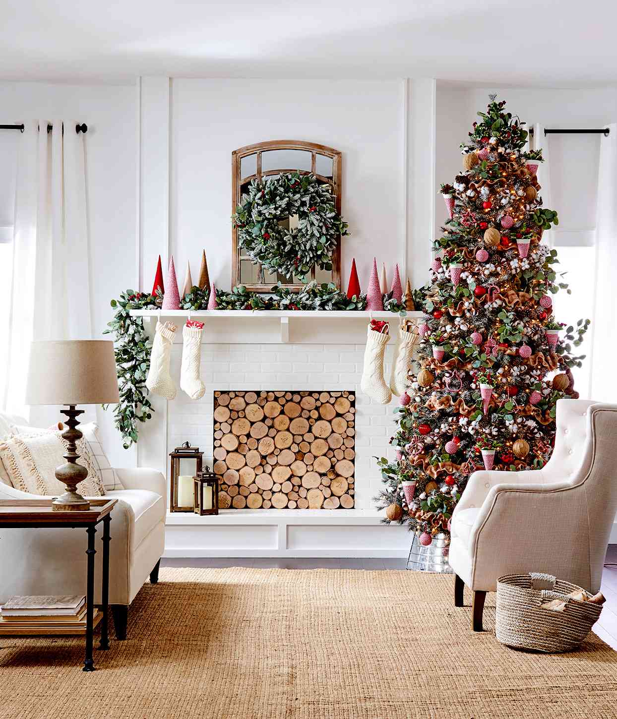 23 Farmhouse Christmas Decor Ideas