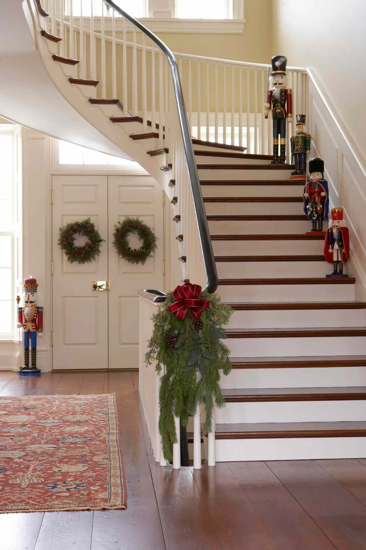 23 Merry and Bright Christmas Staircase Decorations