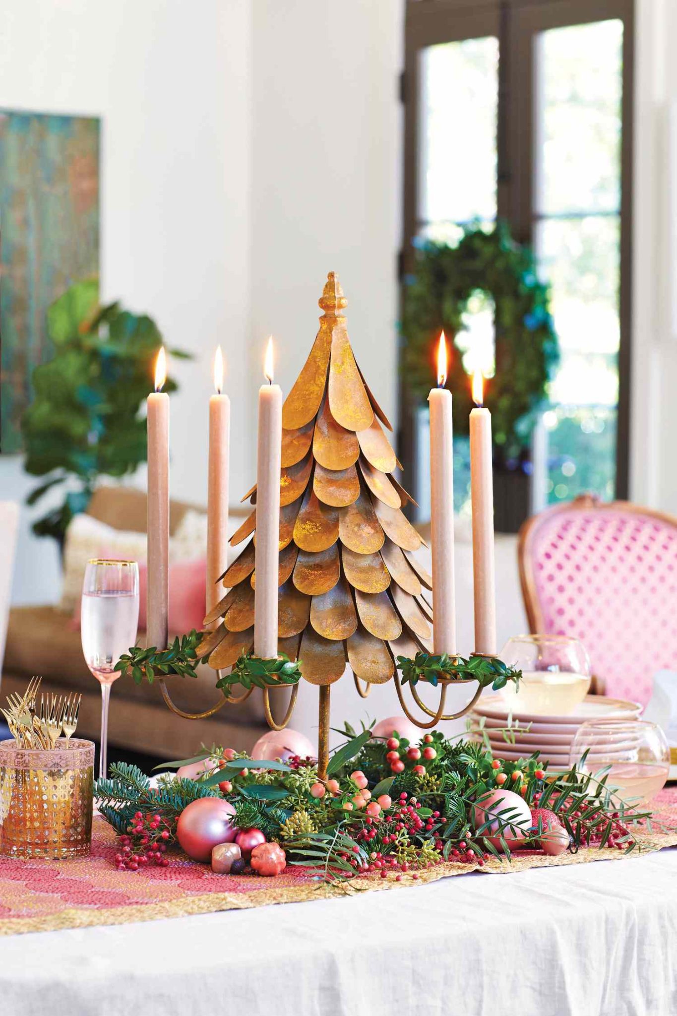 34 Pink Christmas Decor Ideas for a Nontraditional Twist