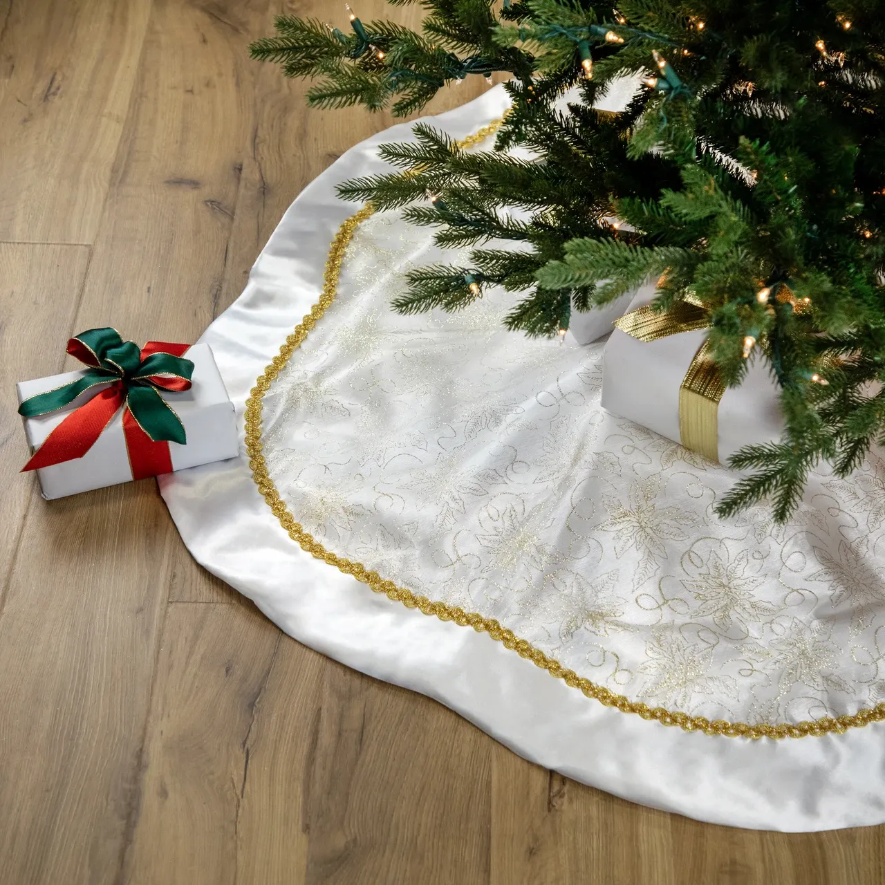 48' White & Gold Glitter Poinsettia Scalloped Christmas Tree Skirt |  Christmas