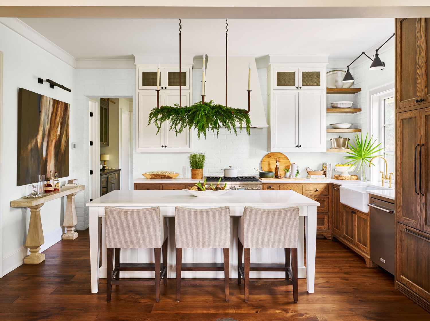 50 White Kitchen Ideas To Inspire Your Next Renovation