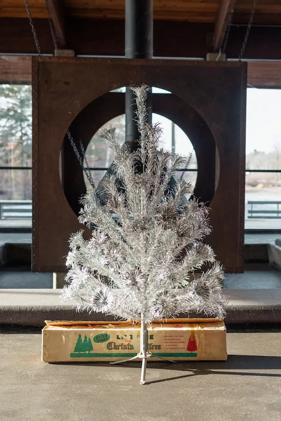 50's Aluminum Christmas Tree Vintage Aluminum Christmas Trees From The 1960s Discover HubPages