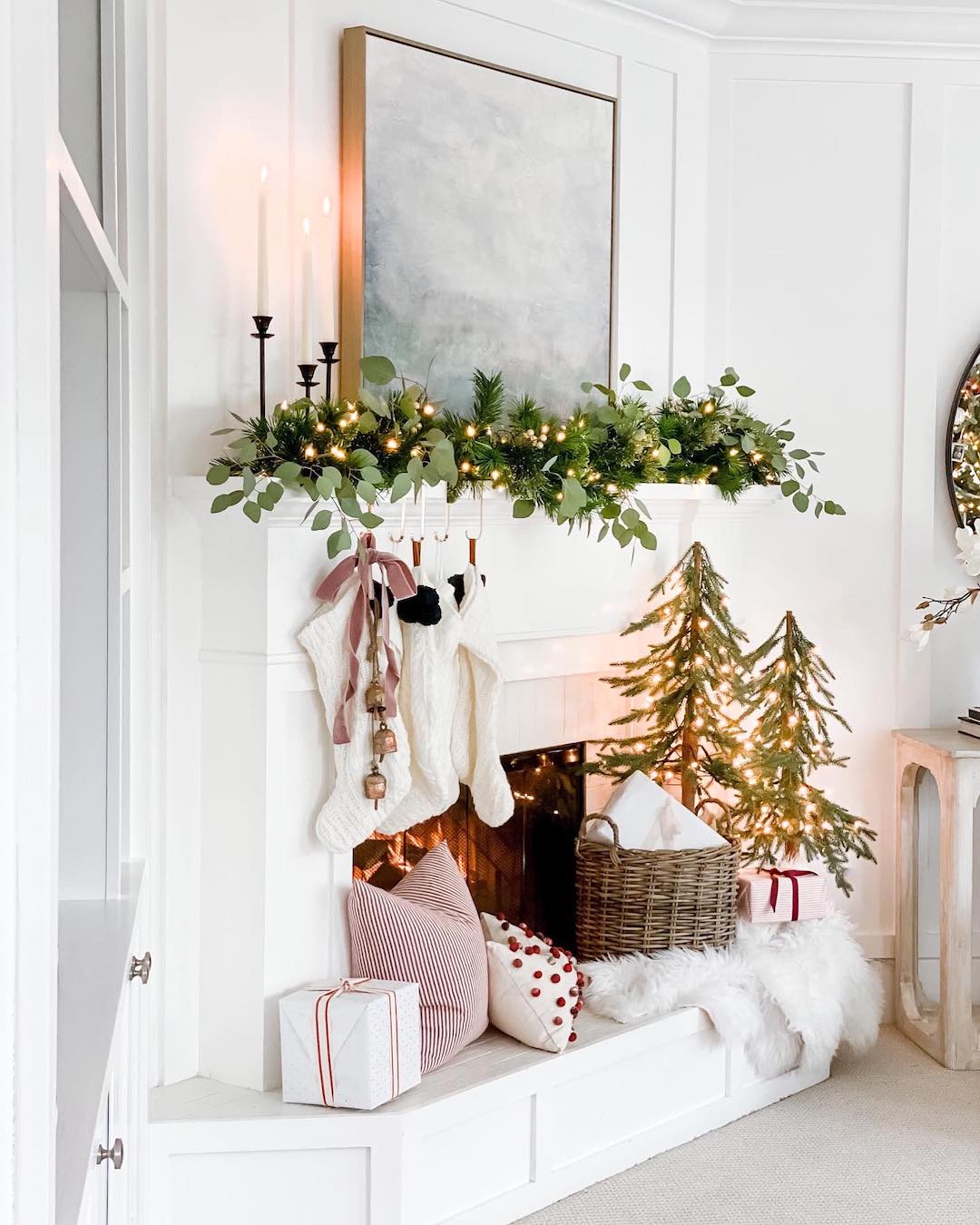 7 Holiday Mantel Decor Ideas Anyone Can Replicate | The Everygirl