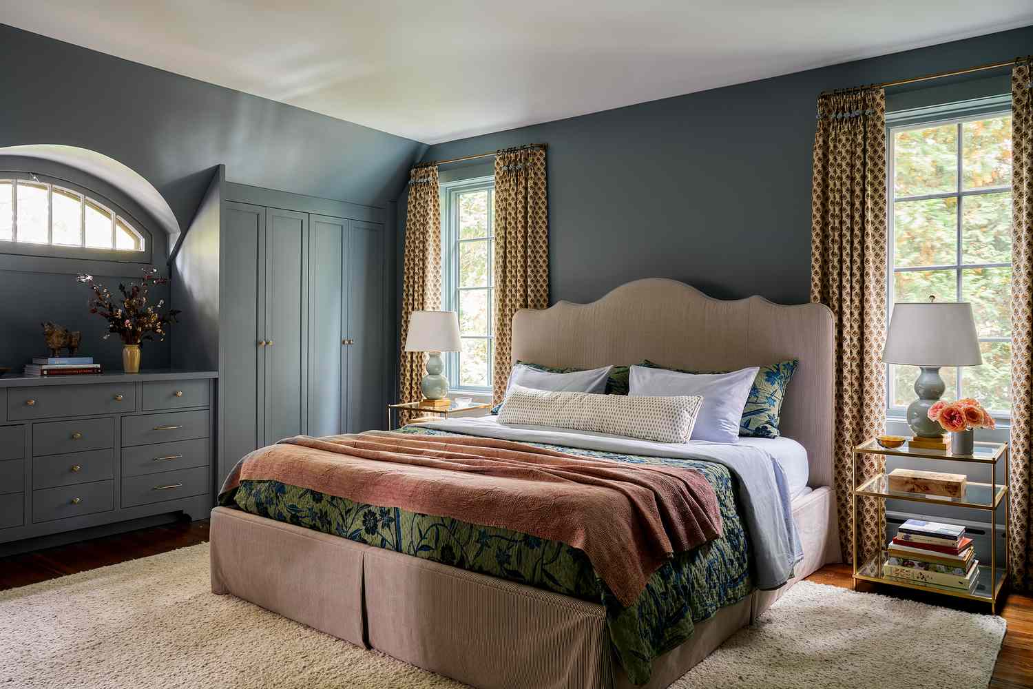 8 Benjamin Moore Paint Colors That Give Any Room an Expensive Designer Look