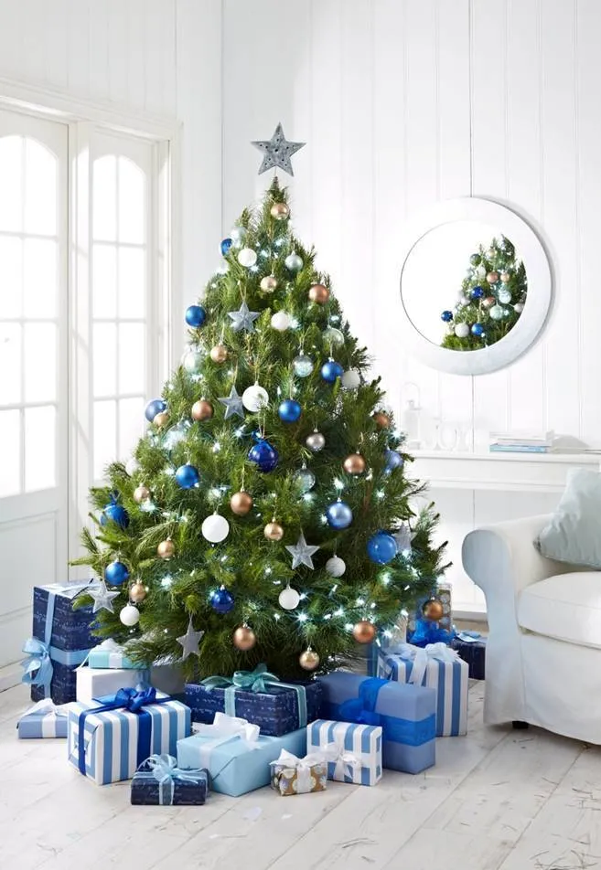 8.5ft Real Cut Monterey Pine Christmas Tree (~259cm) – Merlino's Christmas Trees