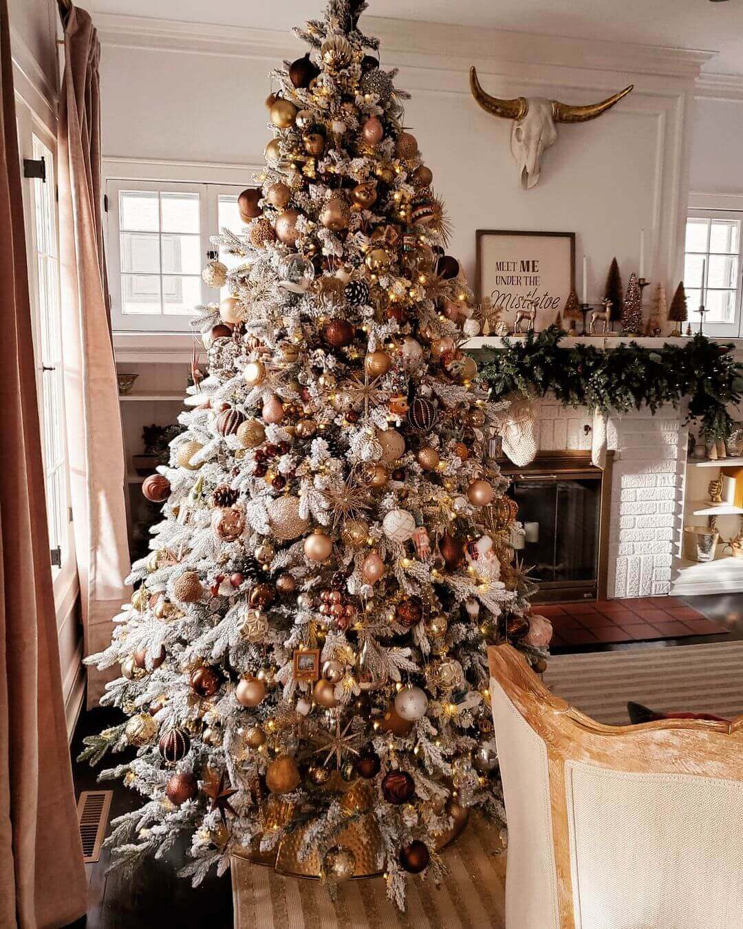 9' Artificial Christmas Tree with 1100 Warm White LED Lights