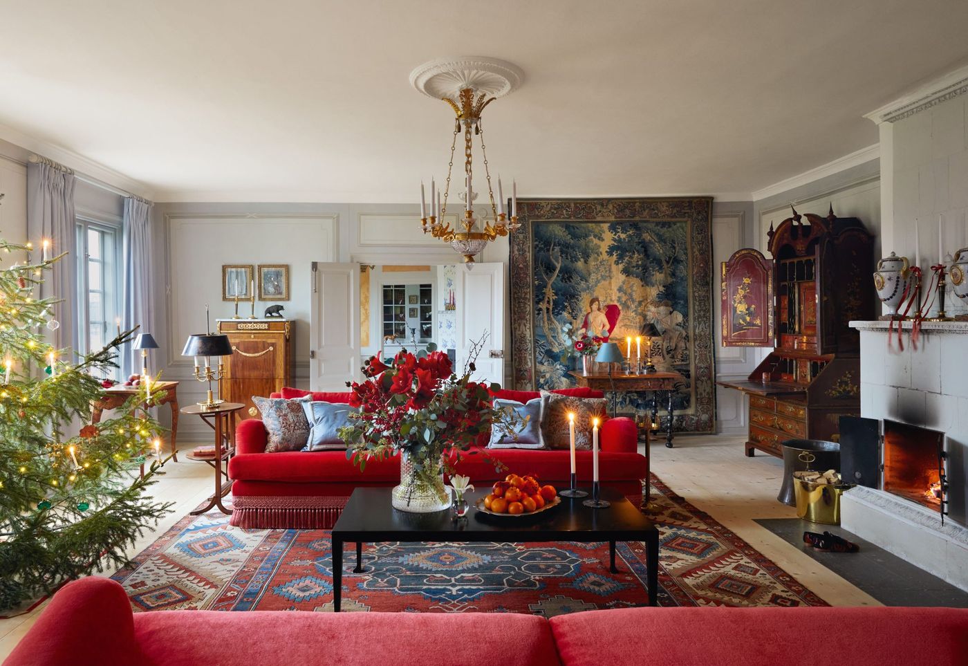 A fairytale Swedish country house elegantly decked out for Christmas |  House & Garden