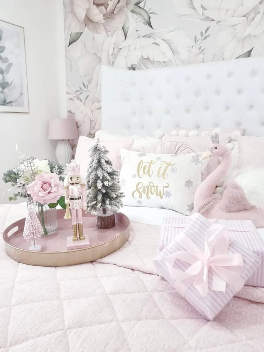 A Guide to Pastel Christmas Decor (+ Inspo) | The Other Aesthetic