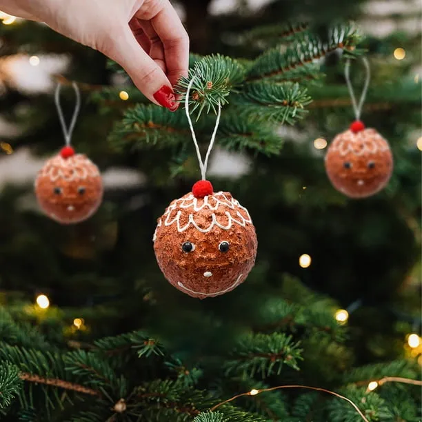 ABPWLY Christmas Pendant Gingerbread Man Foam Hanging Small Tree Ornament  Cute Cookie Shape Holiday Decorative Gift Display Accent - 1 Piece,  5.91x2.36x1.18 Inches - Walmart.ca