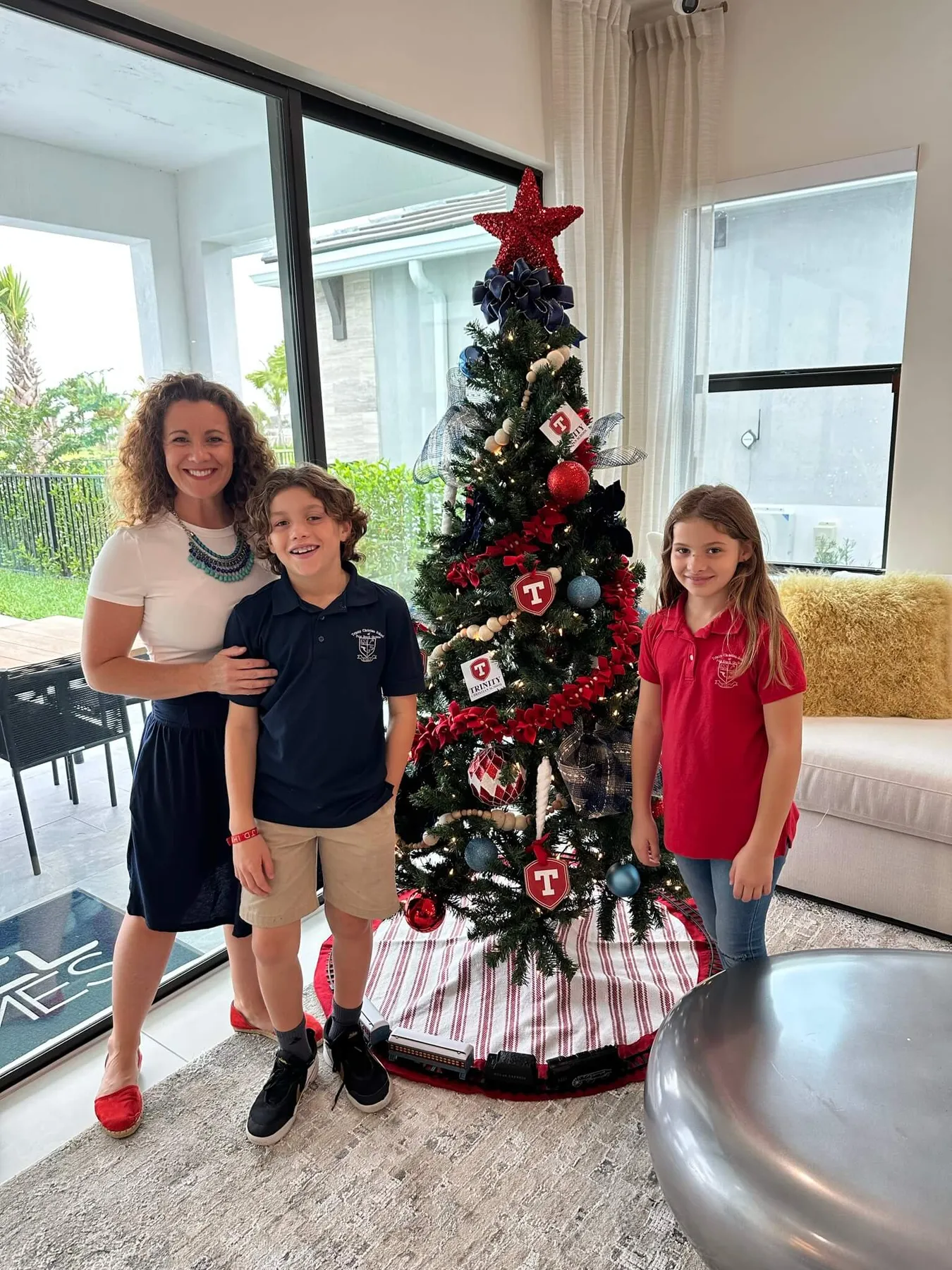 Akel Homes Spreads Holiday Cheer with Tree Decorating Contest at Solana Bay  at Avenir - Akel Homes Holiday Tree Decorating Contest at Solana Bay | Akel  Homes