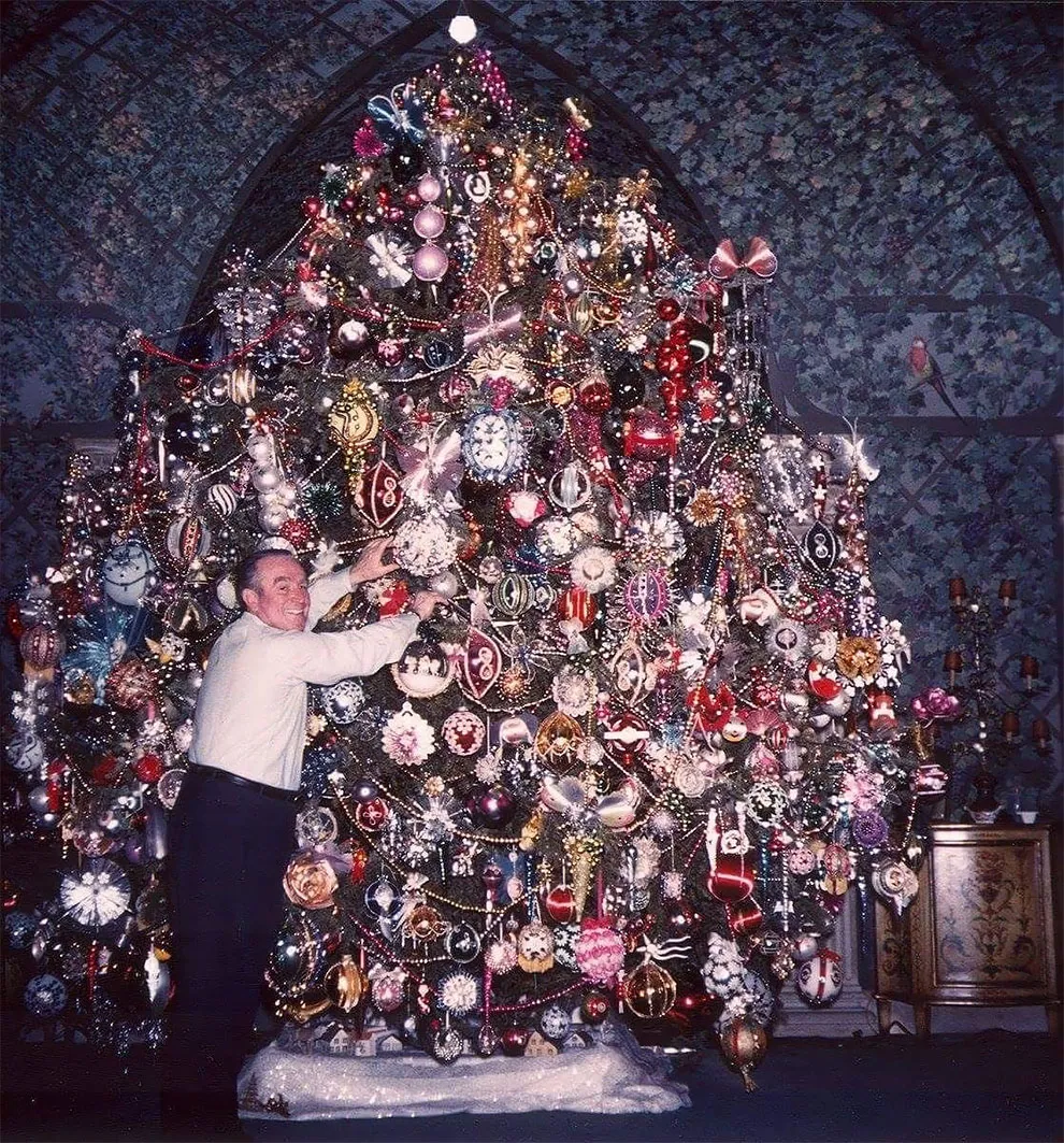 Amazing Vintage Photographs of Harold Lloyd's Magnificent (Year-Round!) Christmas  Tree » Design You Trust — Design Daily Since 2007
