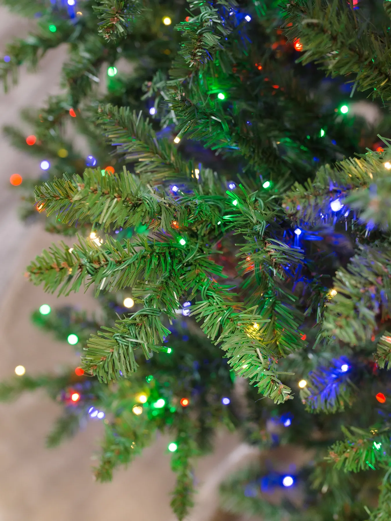 Aspen Slender Pine Christmas Tree – Modern Display