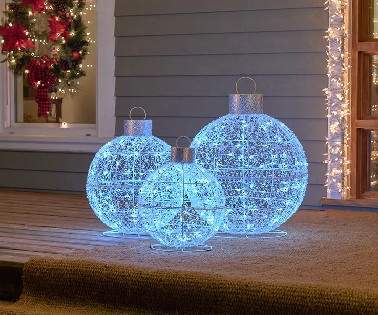 Awesome outdoor Christmas decorations for festive looks – VinWonders