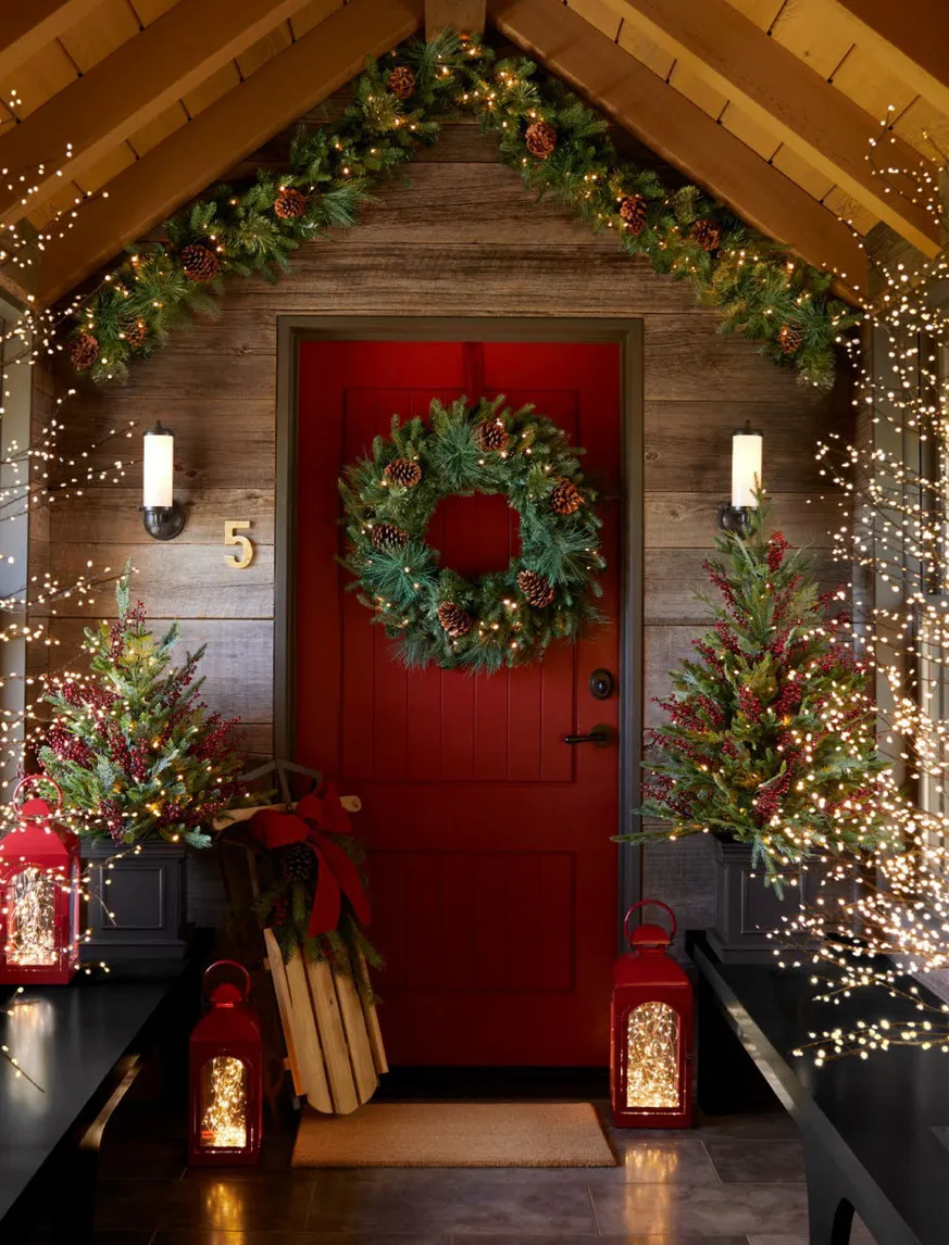 Balsam Hill - 2025 Holiday 1 - Outdoor Red Berry Evergreen Potted Tree