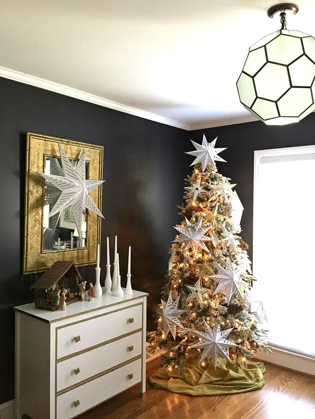 Black Room, White Tree