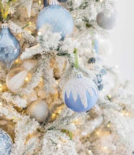 Blue Christmas Aesthetic: The Most Beautiful Decorations, Ornaments & Trees -
