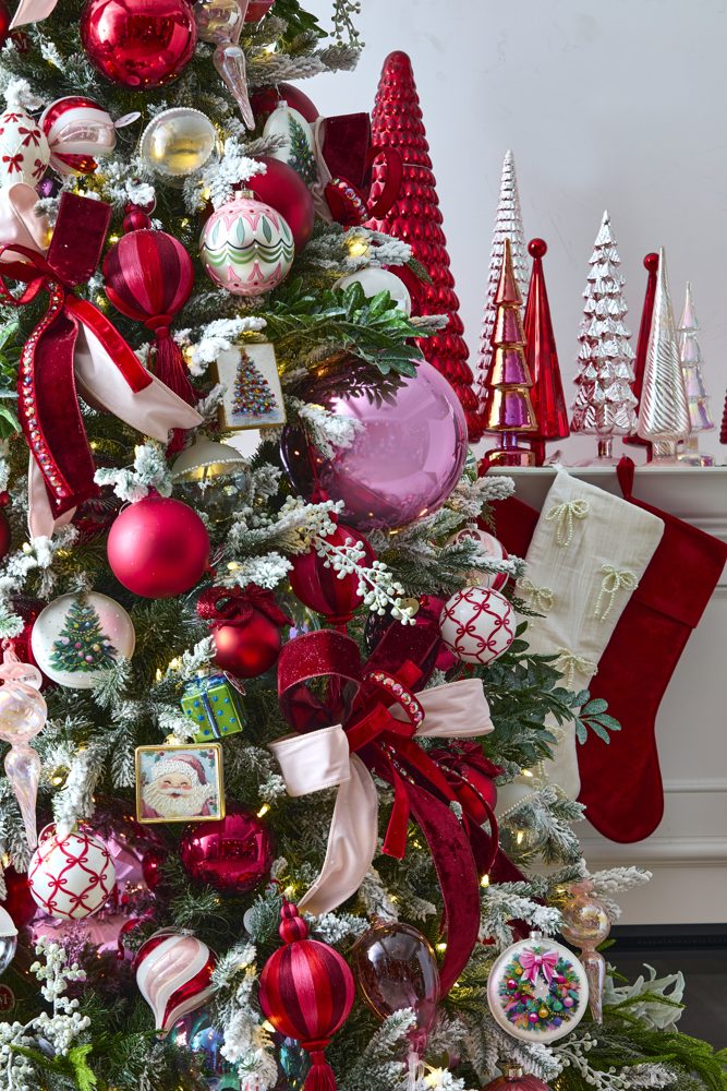 Blush & Bashful – Madisonville Christmas Company