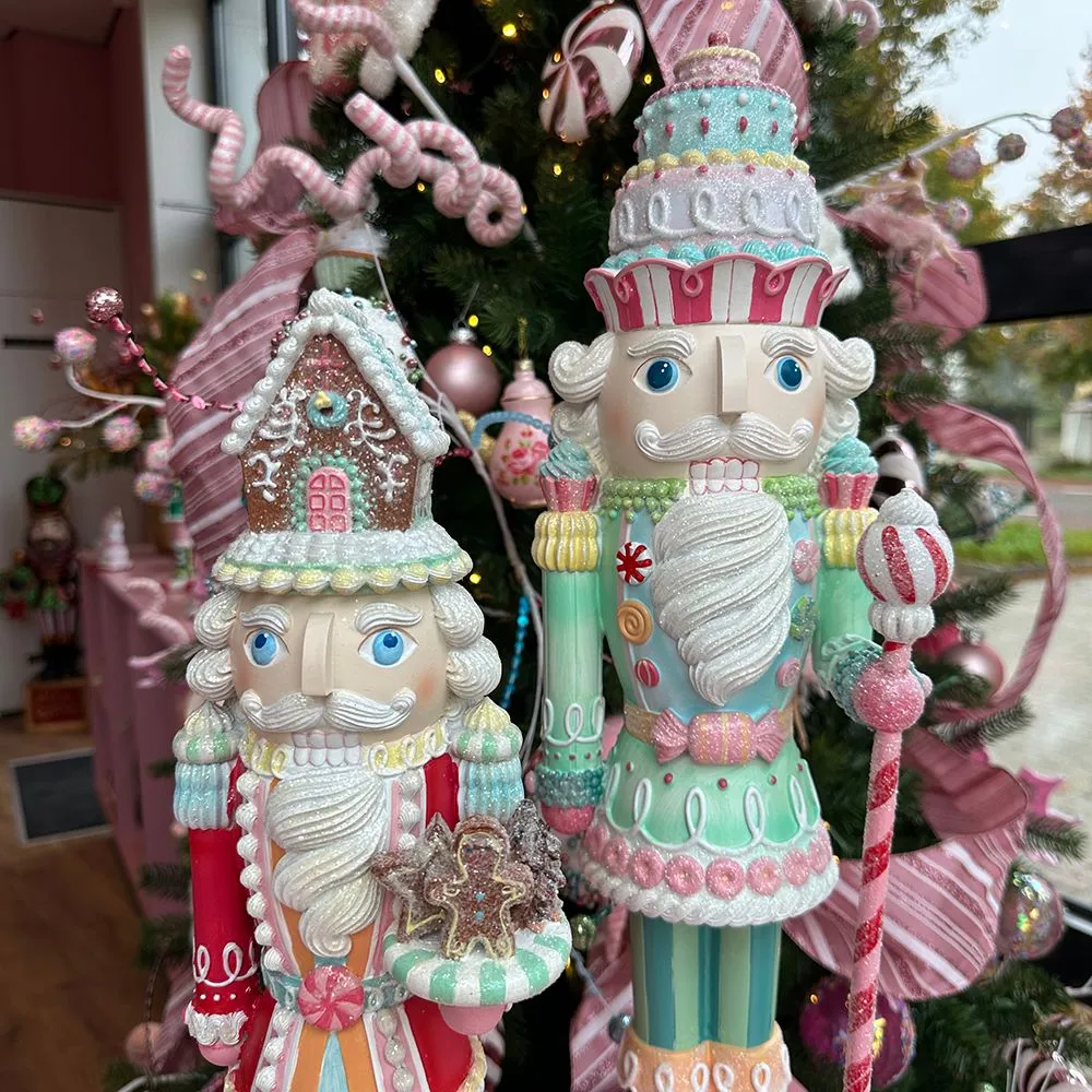 Candyland Christmas Theme 2026 | Viv! Christmas | Gingerbread & Candy  Decorations | Collection
