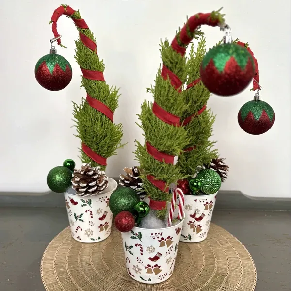 CH073 Whoville Tree Christmas Arrangement — Order Now!