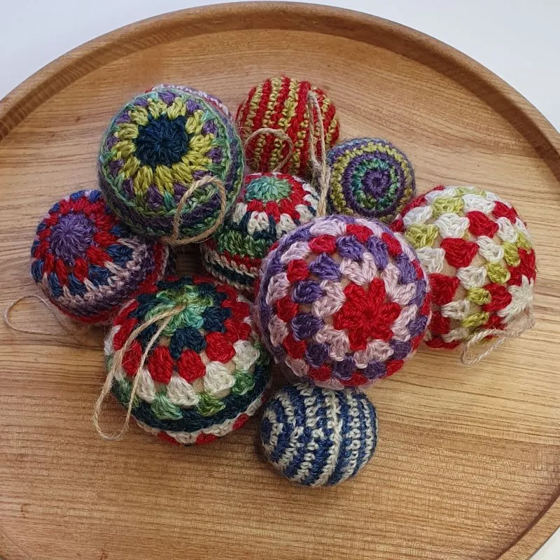 Christmas Bauble Crochet Kit - Woolly Chic