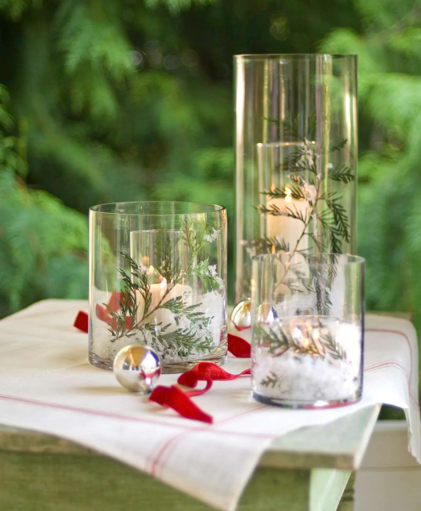 Christmas coffee table decor ideas and DIY tips Glass Decoration