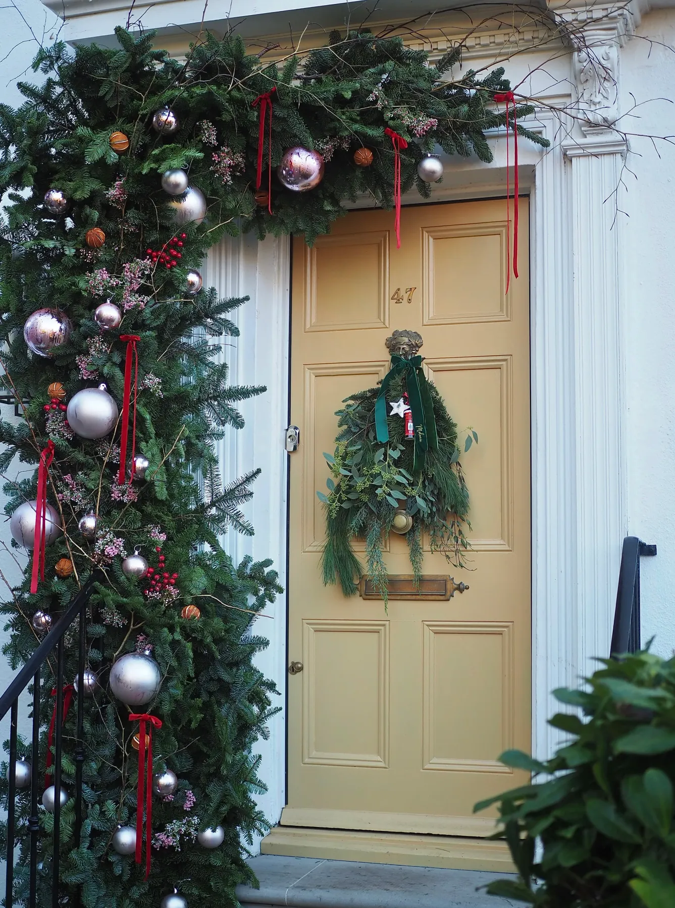 Christmas Door Decor Ideas & Inspiration — MELANIE LISSACK INTERIORS