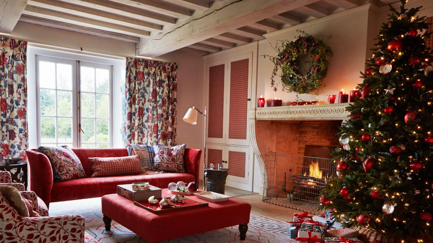 Christmas Living Room Decor Holiday Red Home Furniture DIY Christmas Decor Ideas From The Experts Homes And Gardens