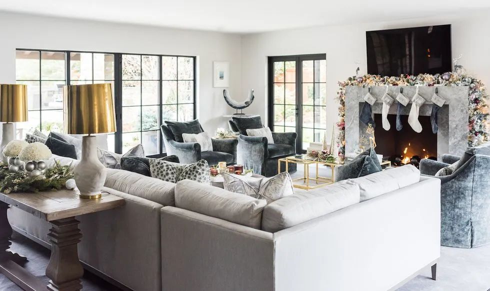 Christmas Living Room Inspiration For Your Home Decor | Hommés Studio