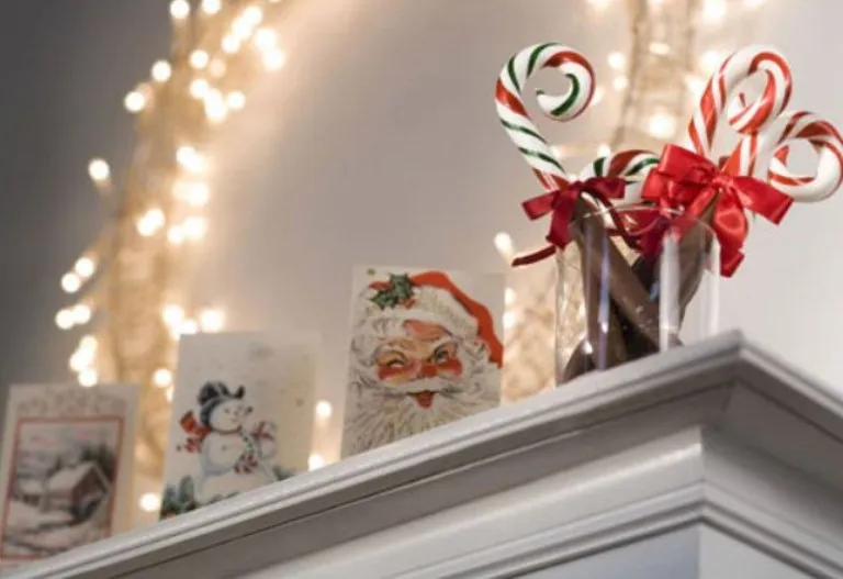 Christmas Mantel Decor Inspiration