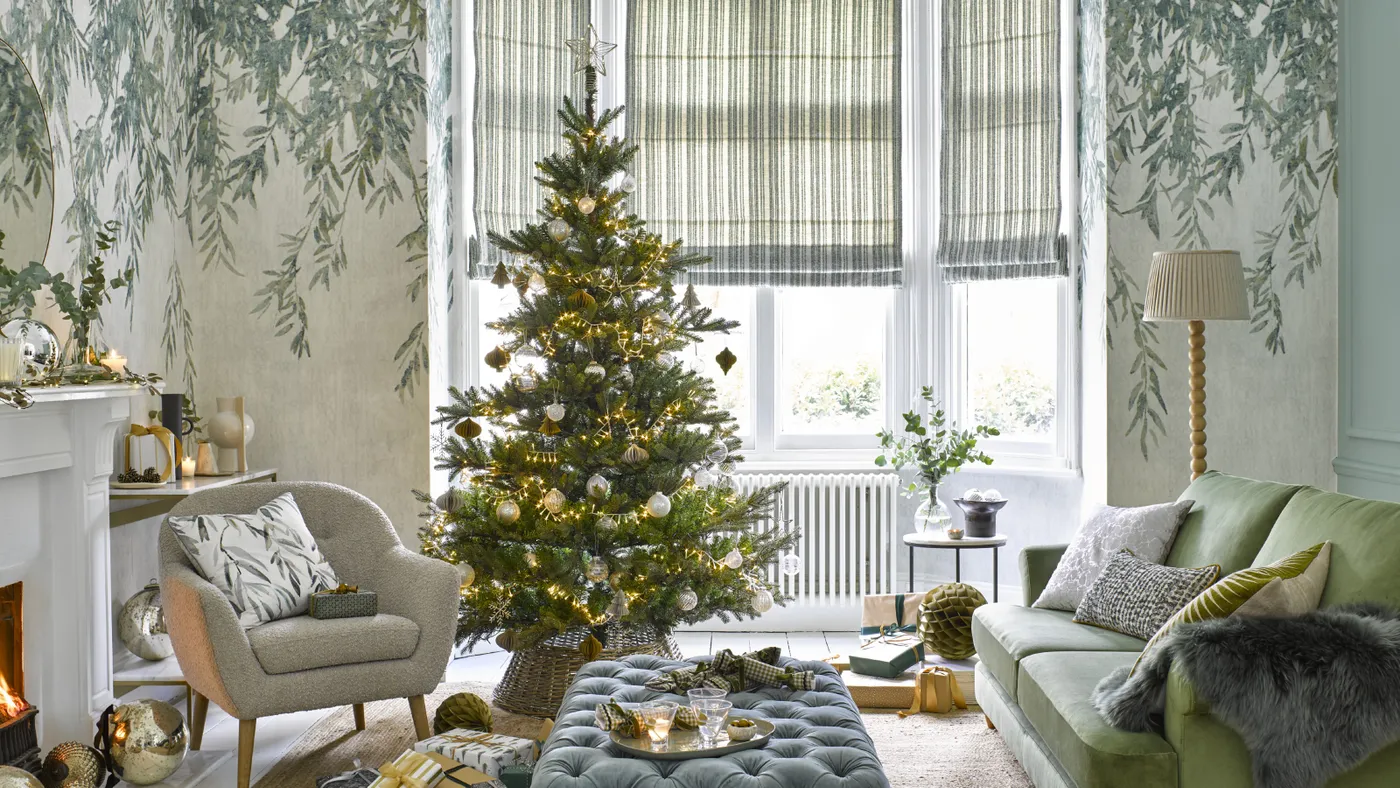 Christmas Ornament Christmas Tree Used Simple Designer Tips On Creating A  Luxe, Elegant Christmas Tree The