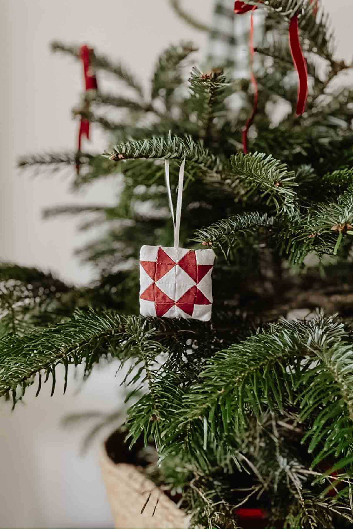 Christmas Ornaments Squares Holiday/Christmas Craft Fabric Lots Handmade Christmas Ornament Ideas Quilting Diary Of A