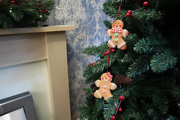 Christmas Tree Hanging Decorations Traditional Gingerbread Cookie Couple  Man & Lady
