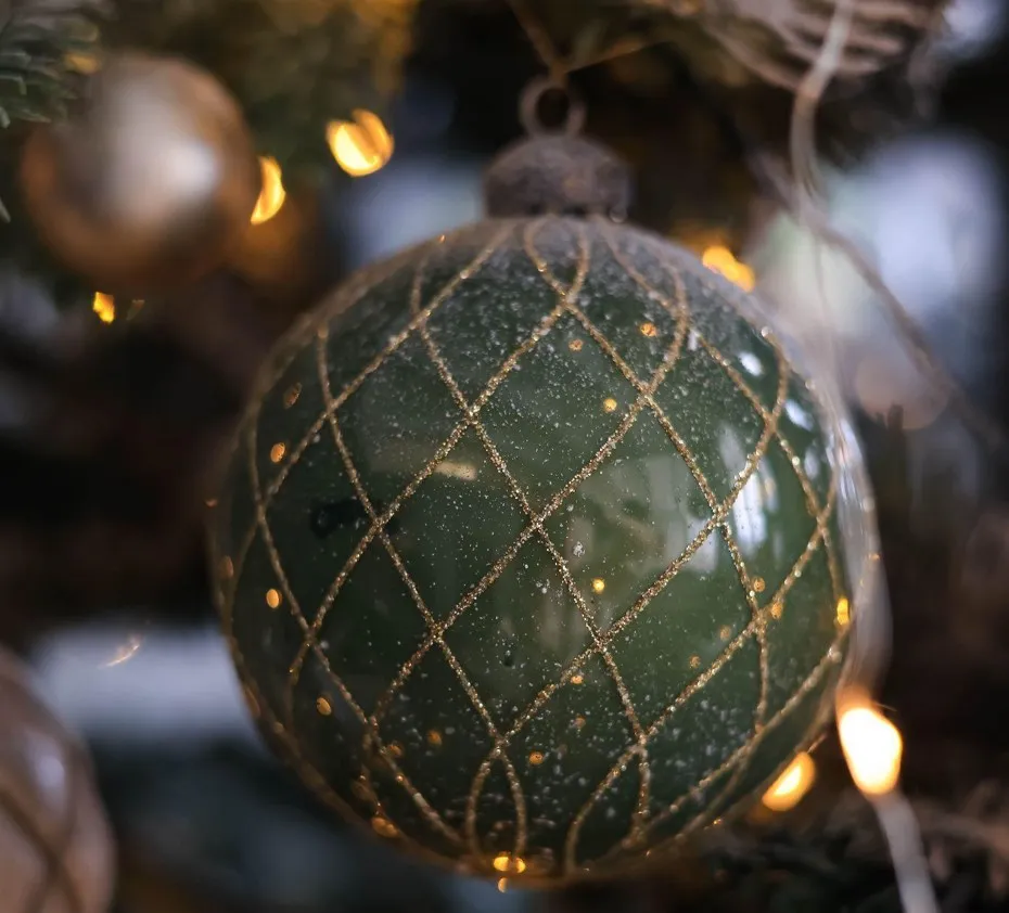 Christmas Trees Artificial Are Perfect for Creating Memories - Decorative Christmas