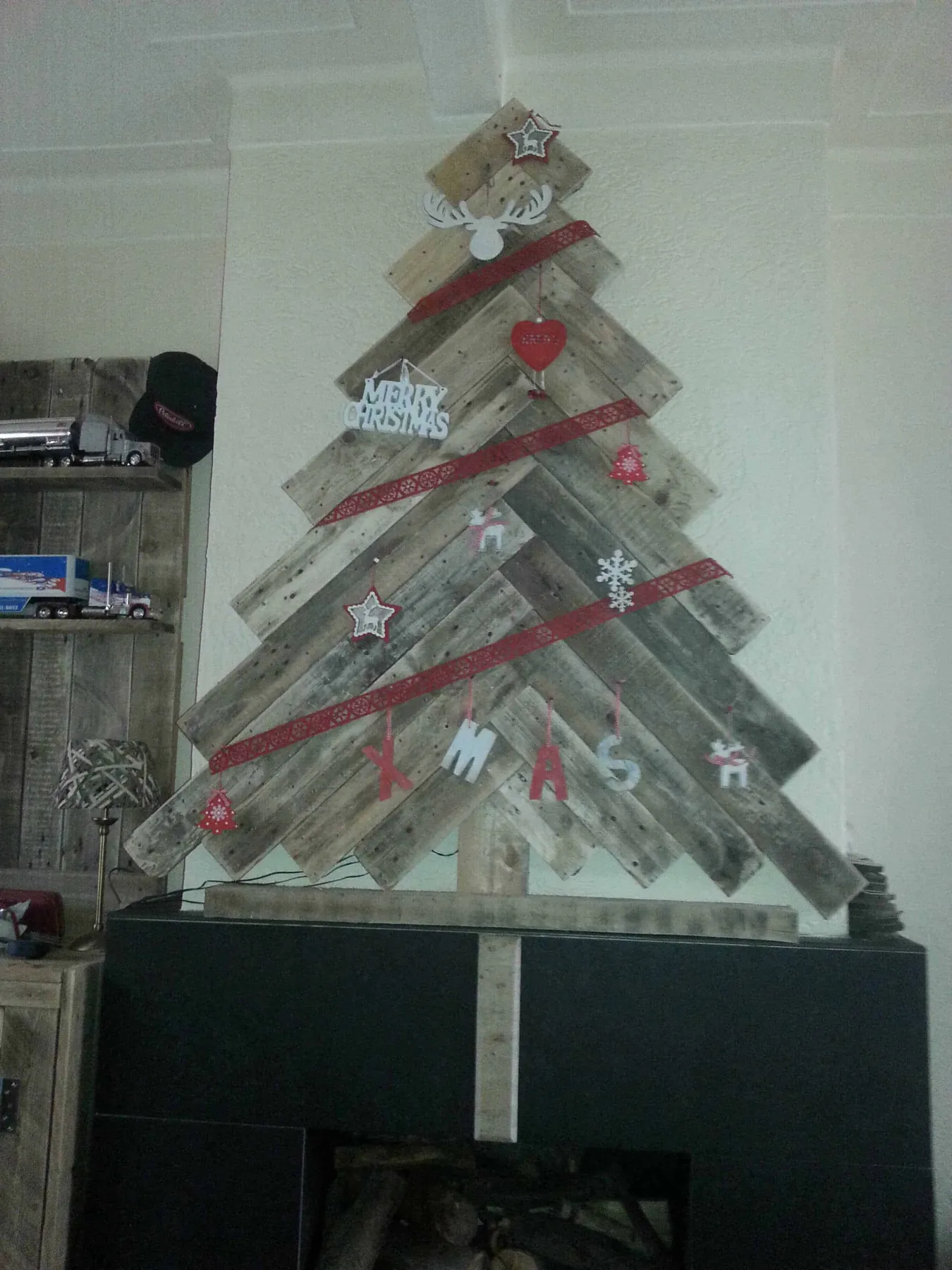 Christmas Trees From Repurposed Pallets • Recyclart