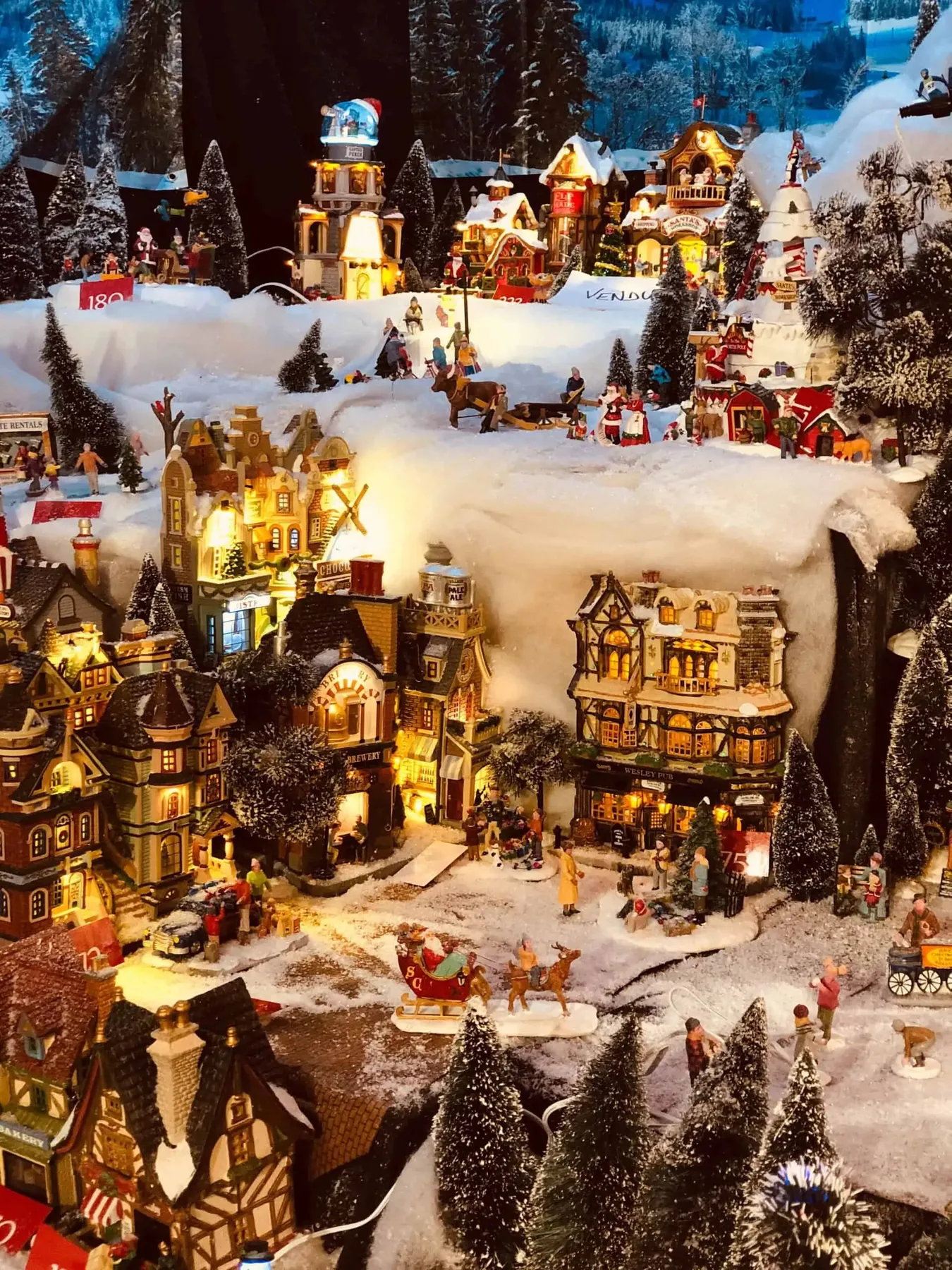 Christmas Village Wallpapers (21 images) - WallpaperCat