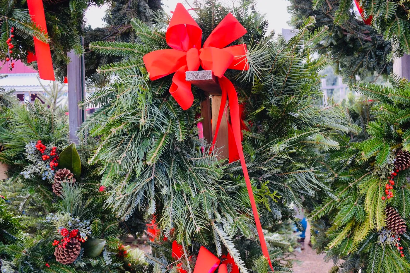 Christmas Wreaths & Greens - Hidden Pond Tree Farm