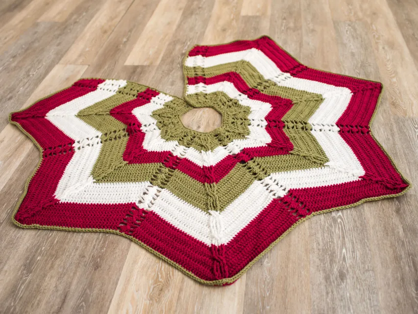 Classic Cable Star Christmas Tree Skirt Crochet Pattern