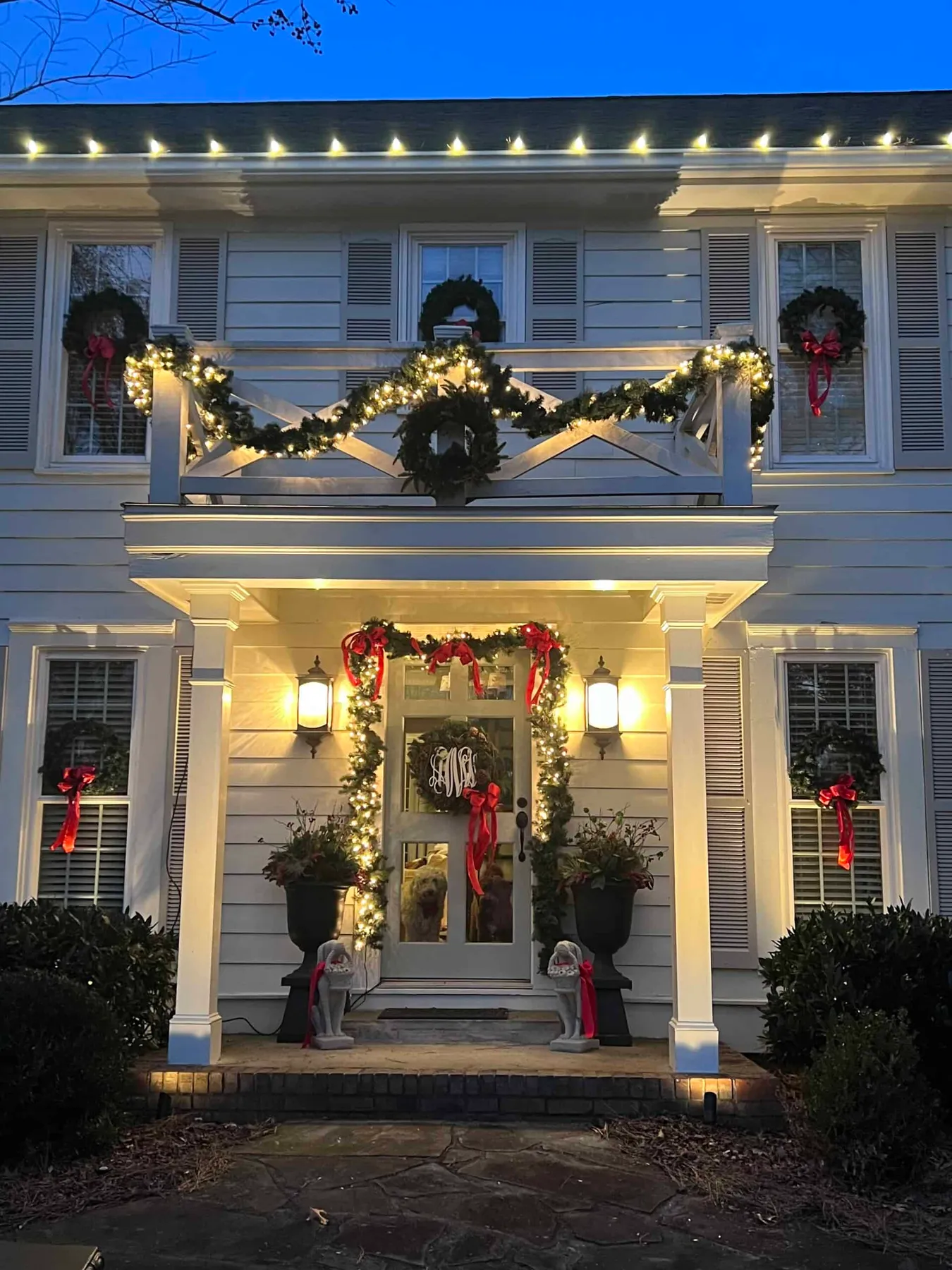Classic Christmas Home 2022 {Exterior Lighting by Blingle!} – Dixie Delights