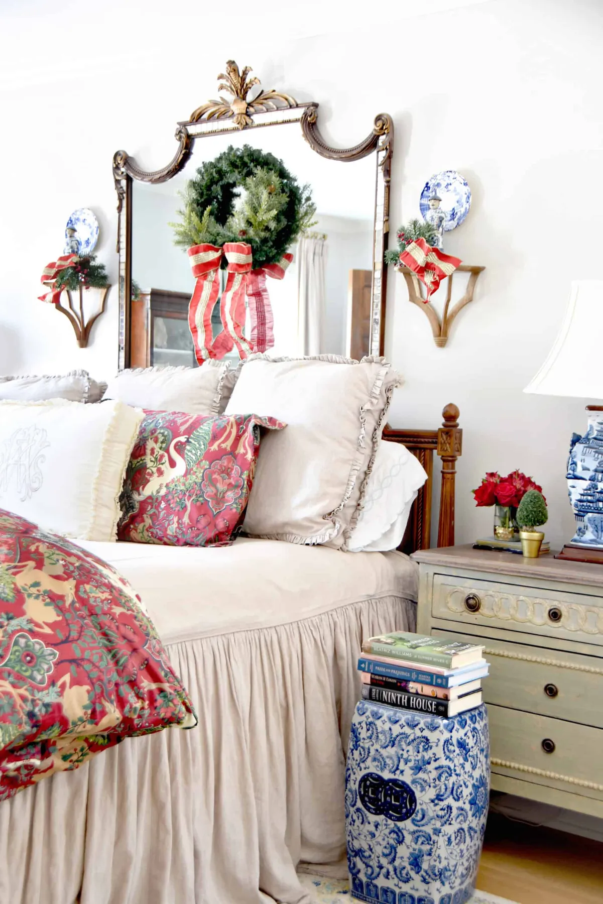Classic Christmas Home Tour 2020 {Bedrooms} – Dixie Delights
