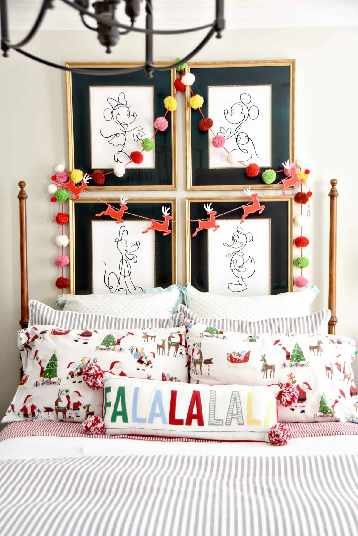 Classic Christmas Home Tour 2022 {The Bedrooms} – Dixie Delights