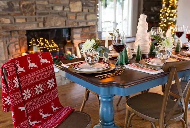 Classic Christmas Table Setting With Handmade Touches | HGTV