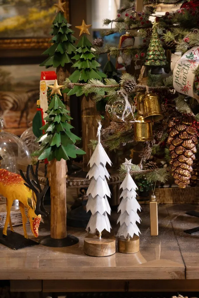 Cozy Cabin Christmas: Nell Hill's Lodge Design Unveiled