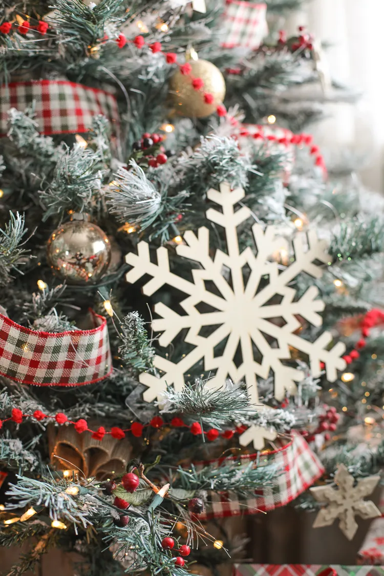 Cozy Farmhouse Christmas Home Tour