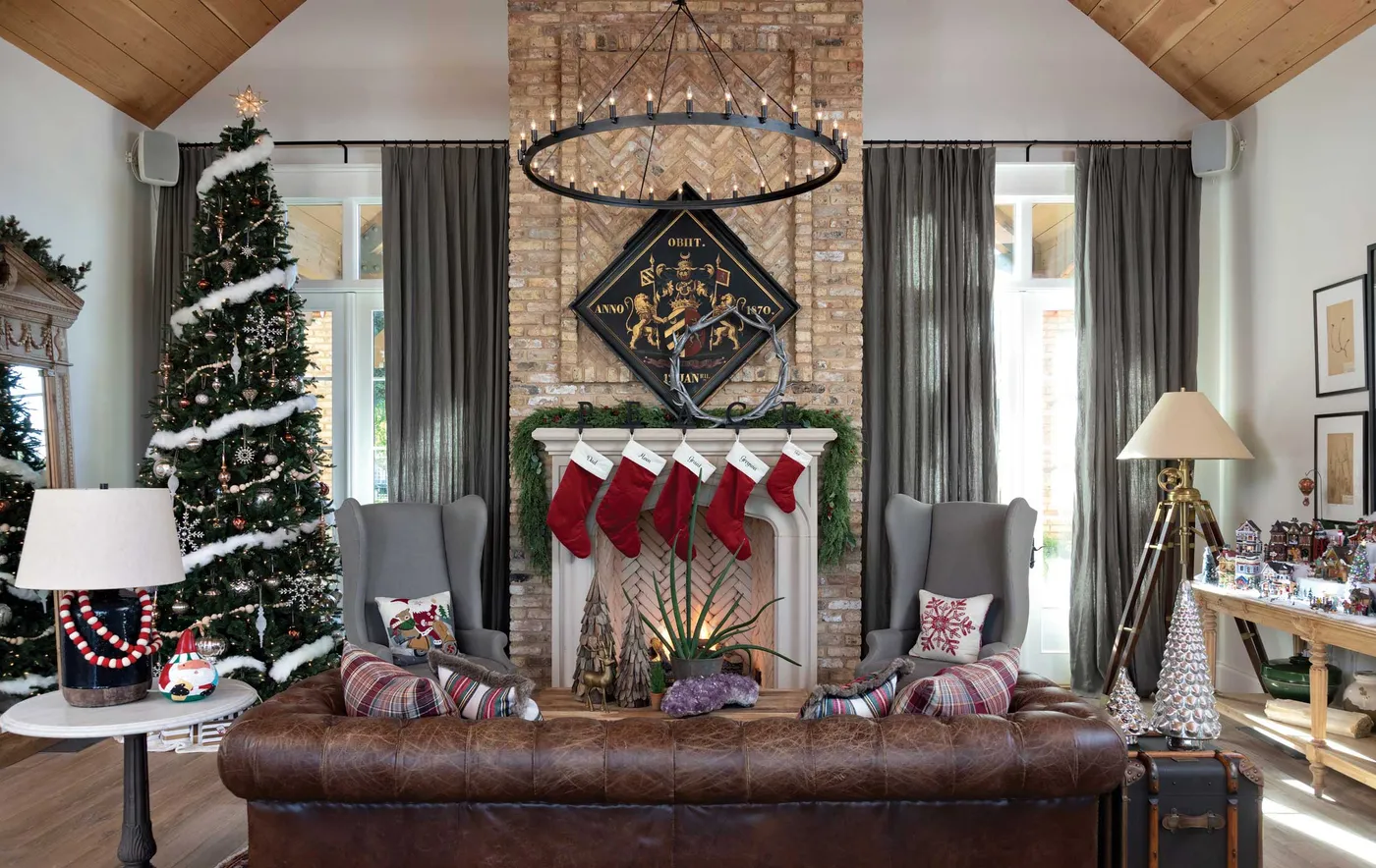 Deck the Halls: 3 Unique Christmas Homes in the Valley - Phoenix Home & Garden