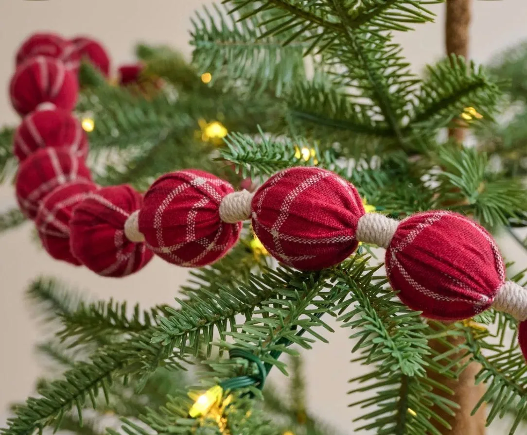 Deck the Halls Garland and Ornaments: A Repurposed Fabric Workshop – Vintage Vibes Design LLC