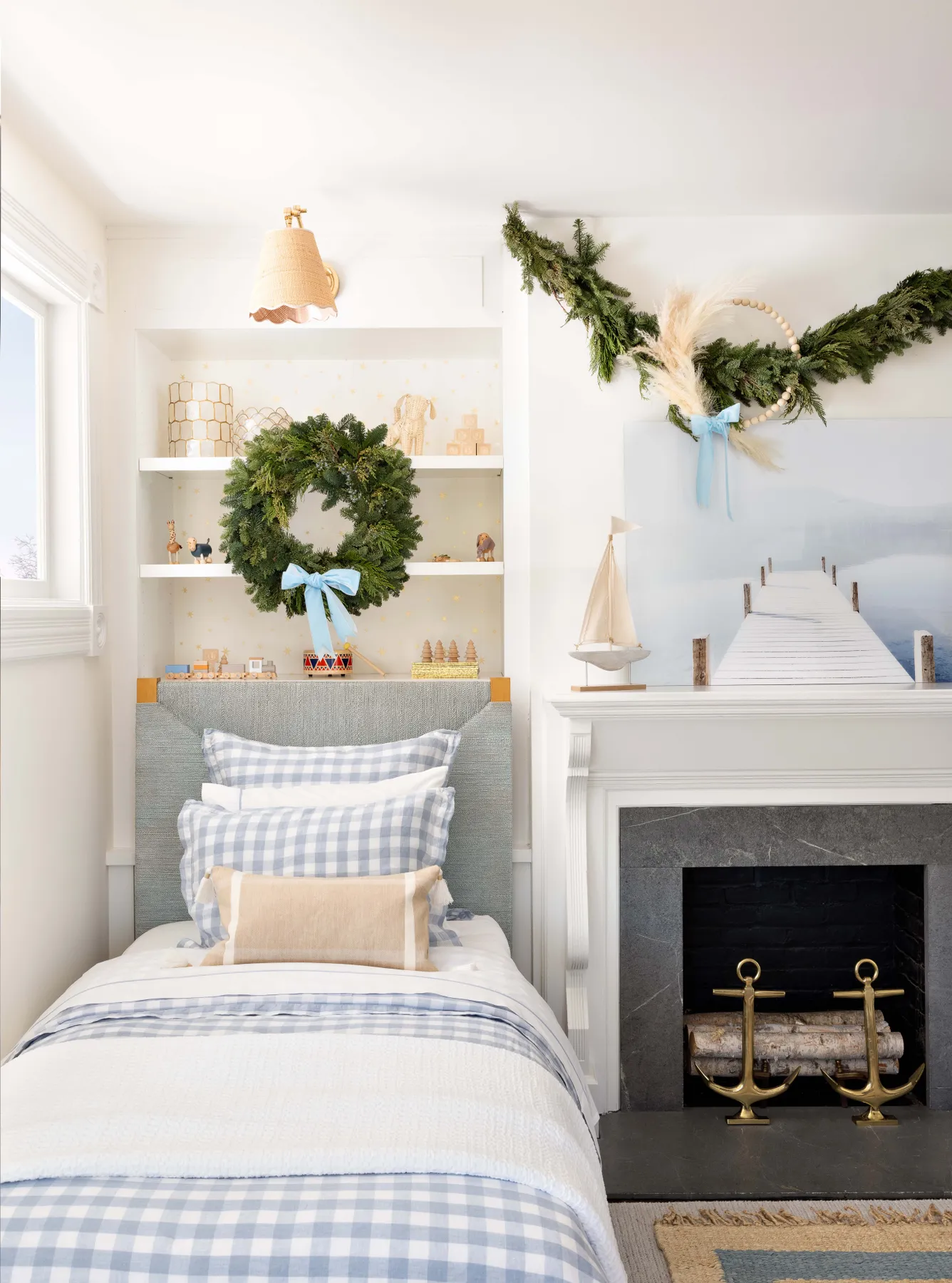 Decorated Discount Christmas Bedrooms | 40 Authorized Bedroom Decor Ideas For A Festive Sanctuary In 2024